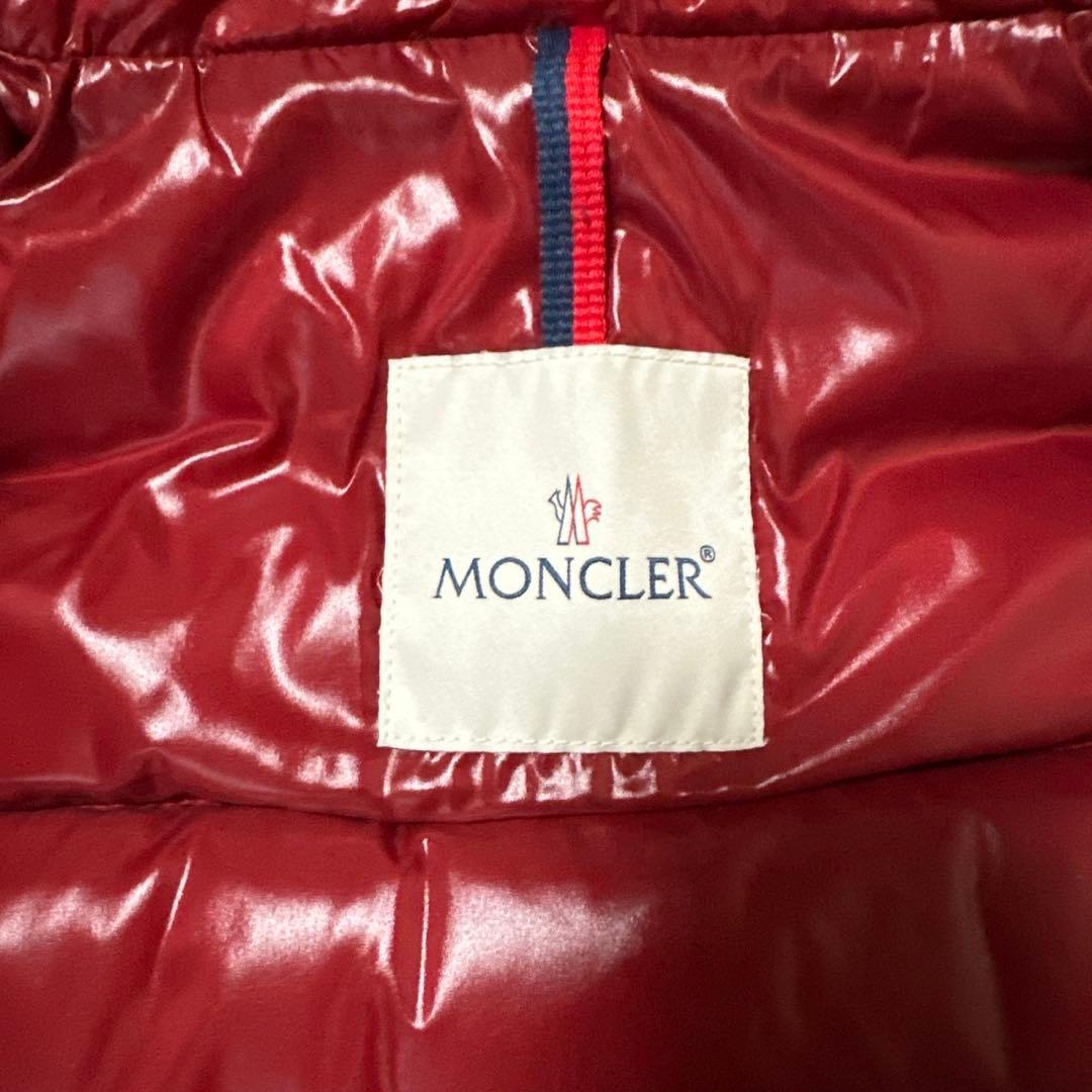 一*！様 MONCLER 赤 ダウンベスト