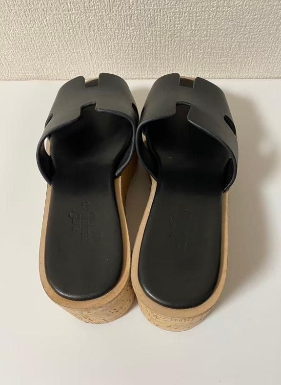 美品 HERMES 厚底Hサンダル 黒
