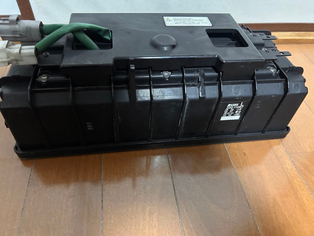 小糸　KOITO LED2連テールランプ(左側)