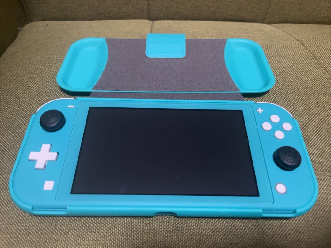 B*h様 Nintendo SwitchLight ＋カセット3種類