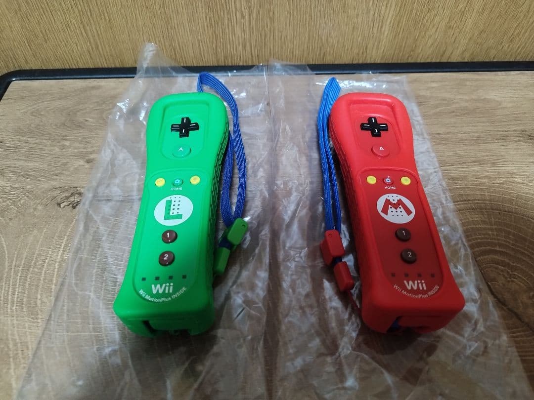 Wii リモコンプラスセット マリオ ルイージ 箱付き