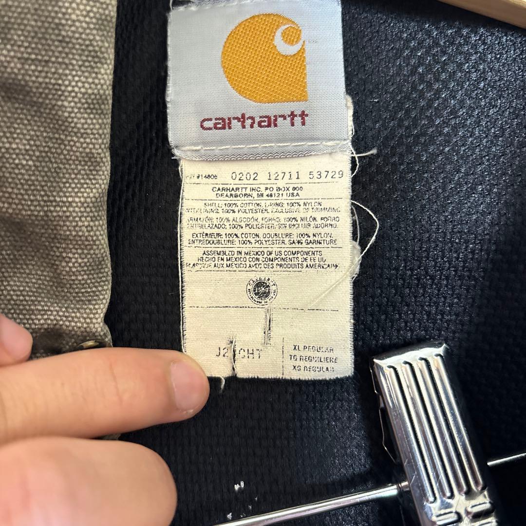 Carhartt フード付きグレーアウター