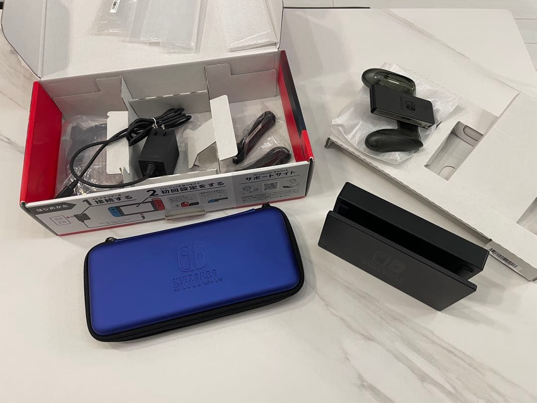 【超美品】Nintendo Switch 赤/青　※値下げ中