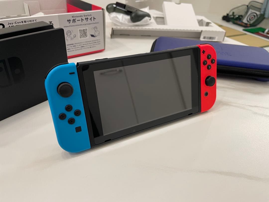 【超美品】Nintendo Switch 赤/青　※値下げ中