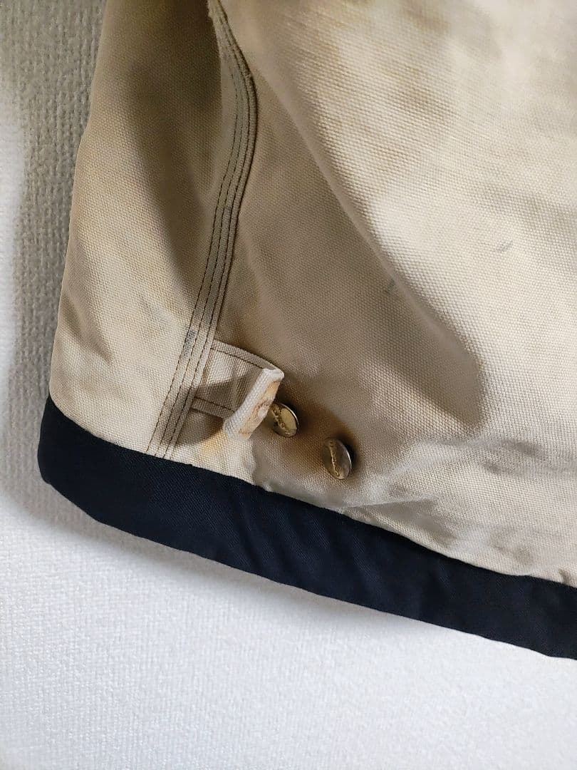 Carhartt ベージュ 黒 ダック生地 ベスト