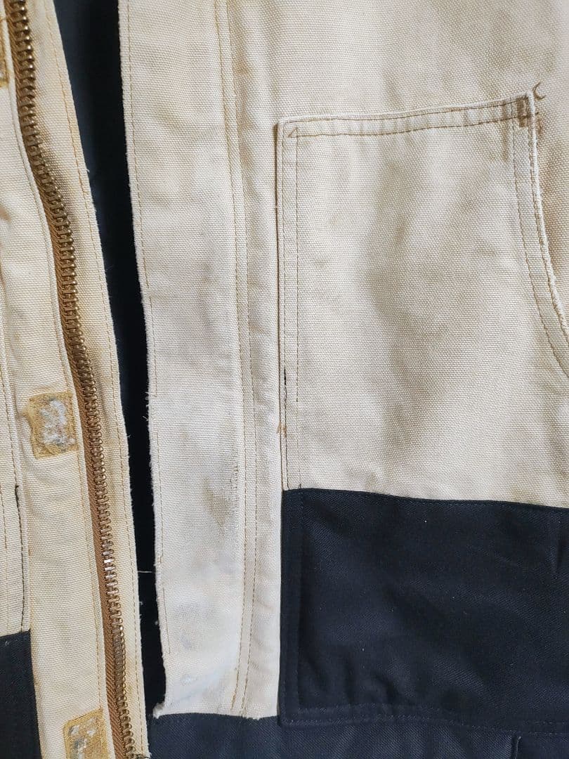 Carhartt ベージュ 黒 ダック生地 ベスト