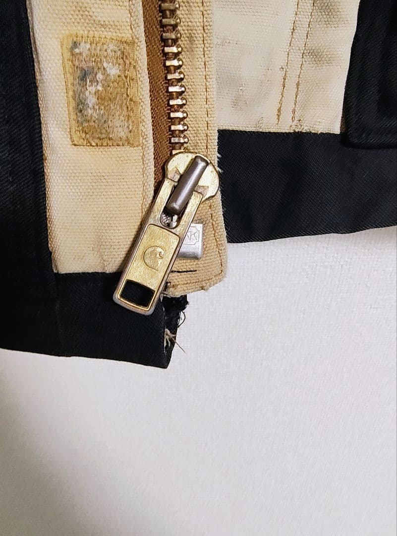 Carhartt ベージュ 黒 ダック生地 ベスト