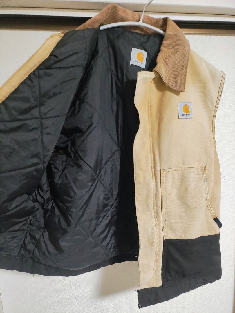 Carhartt ベージュ 黒 ダック生地 ベスト
