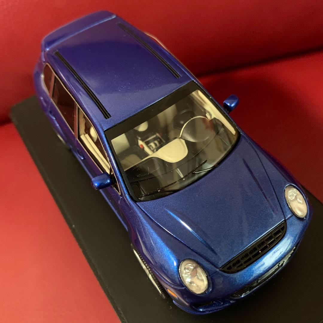 スパーク製　ポルシェ　RUF DAKARA 2010 1/43