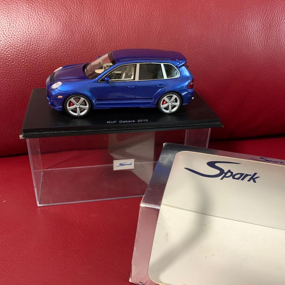 スパーク製　ポルシェ　RUF DAKARA 2010 1/43