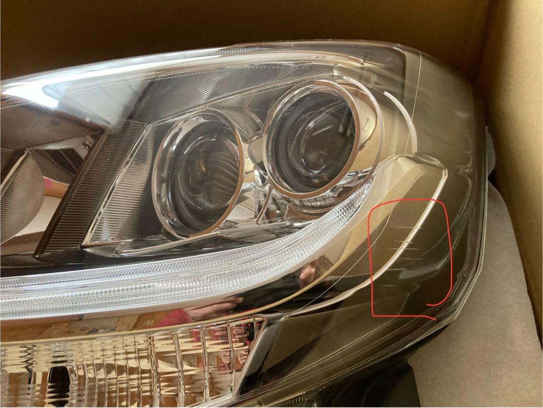 ダイハツ　タントLA600S 左ヘッドライト