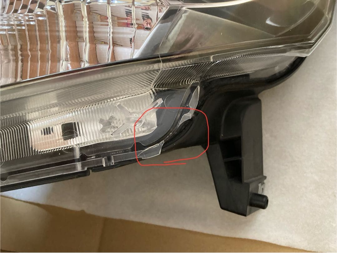 ダイハツ　タントLA600S 左ヘッドライト