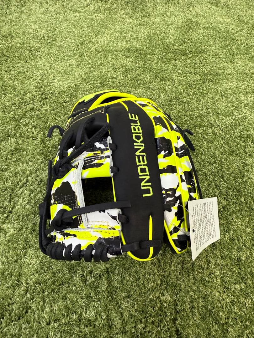 ✨超貴重✨Under Armour グローブ迷彩 内野手用 軟式グローブ