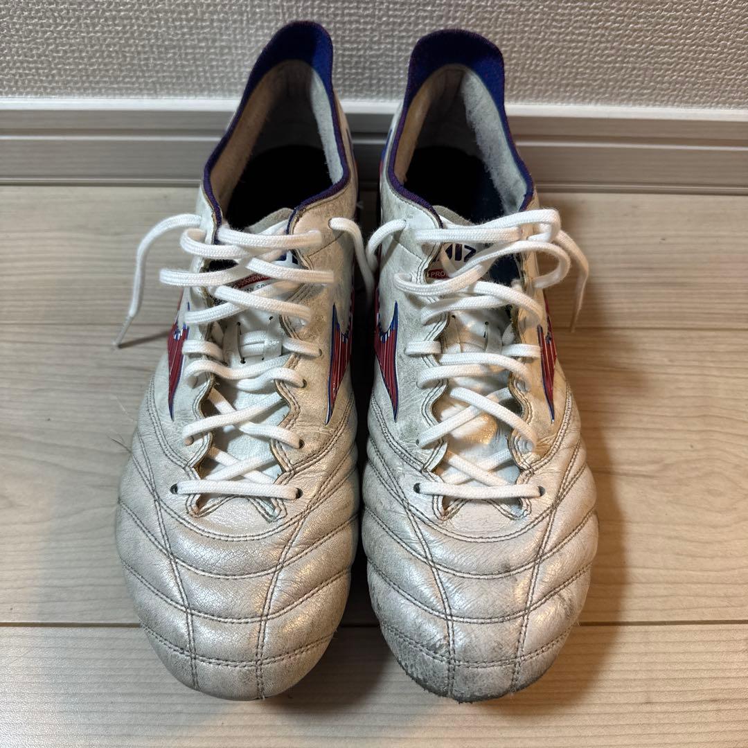 【限定色】Mizuno Morelia neo 3 27.5センチ