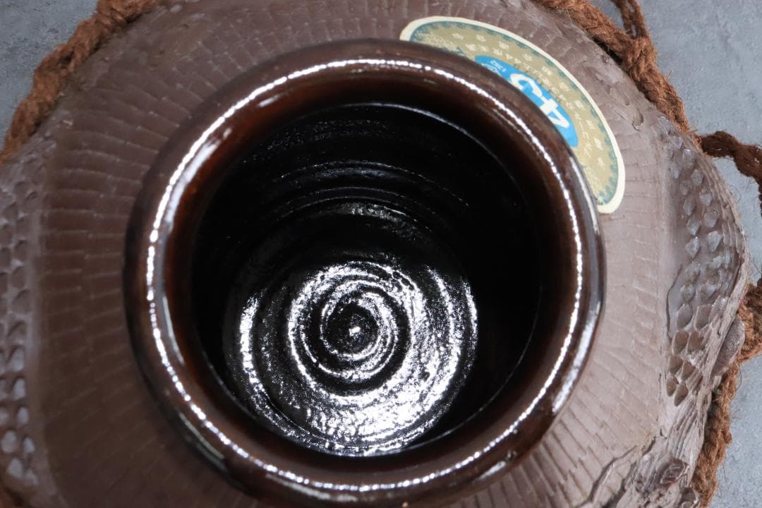 ◇本場泡盛 久米島の久米仙 焼酎 9000ml 空瓶 陶器