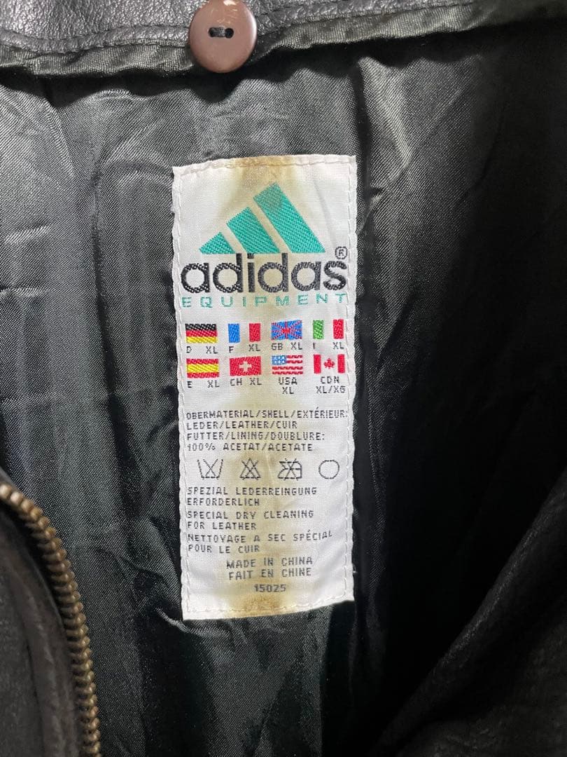 adidas ブラック レザージャケット