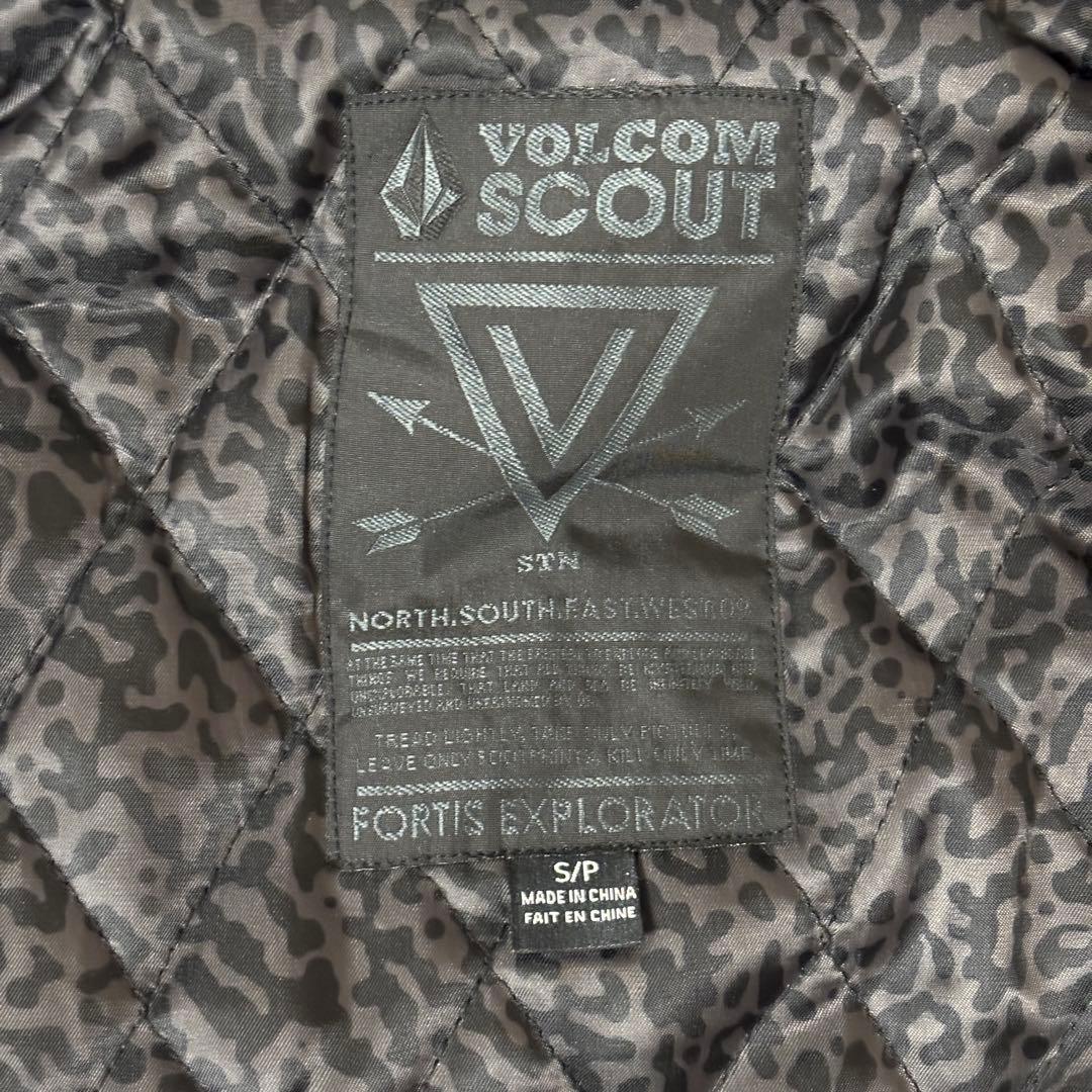 【美品】VOLCOM ボルコム　スキーウェア　上下セット　スノーボードウェア　S