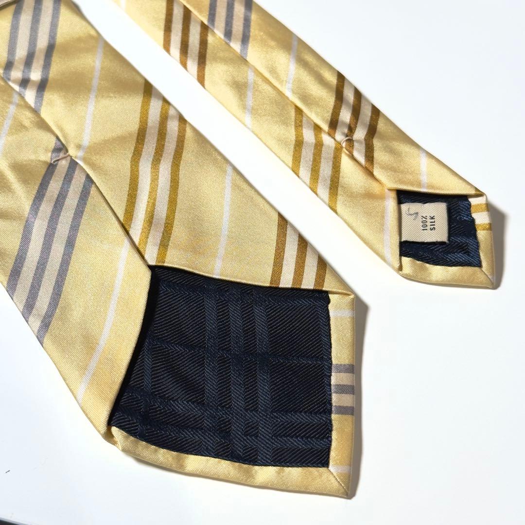 【美品】 Burberry バーバリー ストライプ柄 イエロー系 ネクタイ