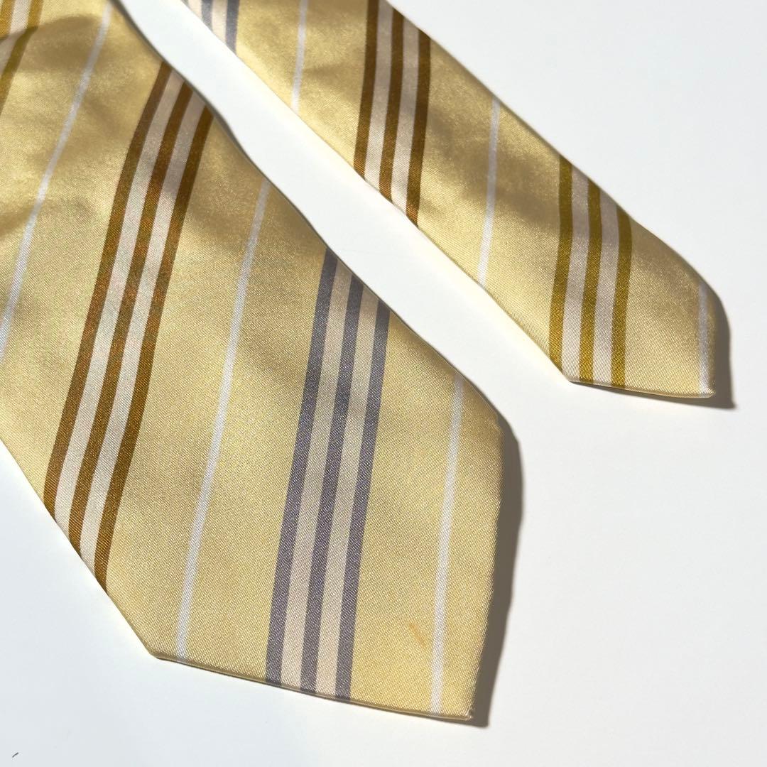 【美品】 Burberry バーバリー ストライプ柄 イエロー系 ネクタイ
