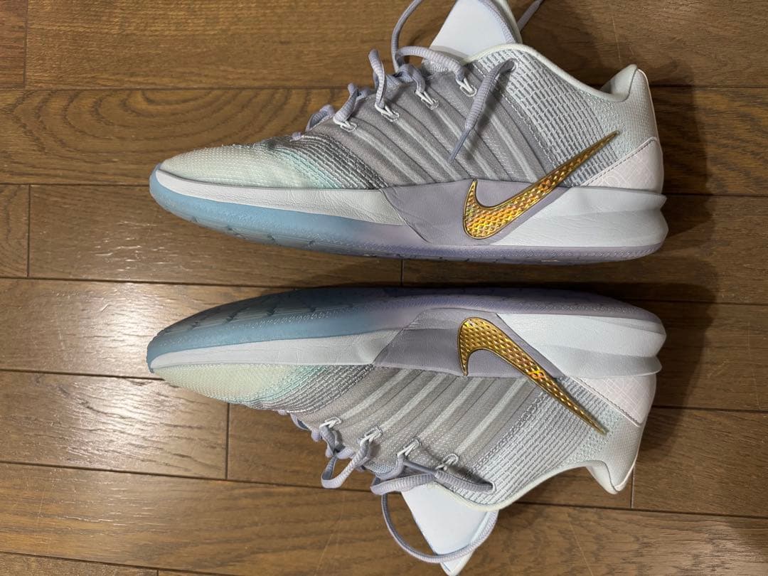 Nike バスケットボールシューズ ブルー/ホワイト/ゴールド