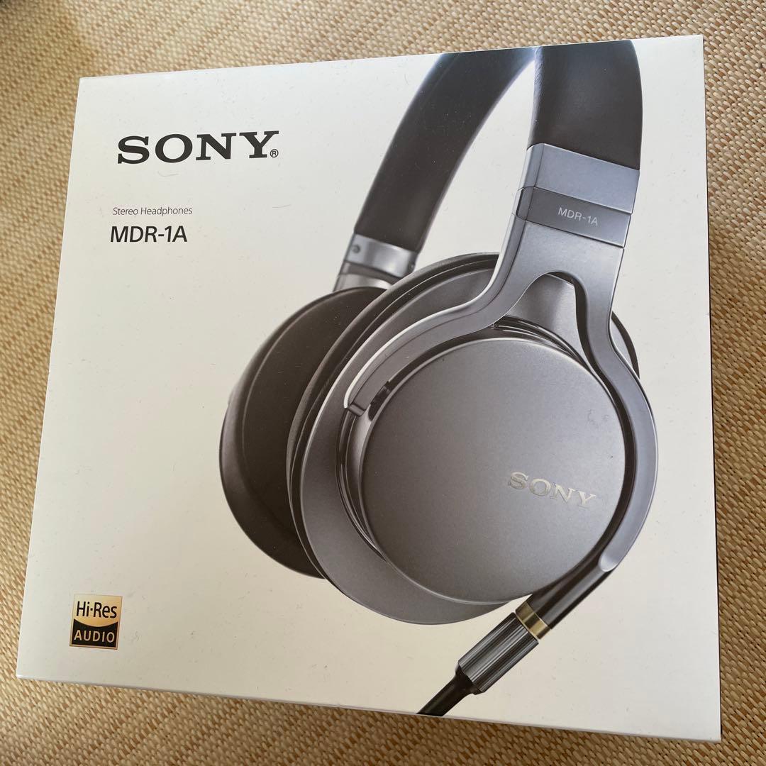 SONY 有線オーバーイヤーヘッドホン シルバー