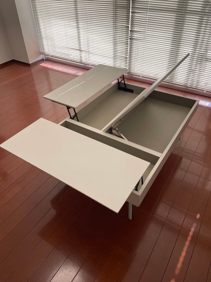 【21日まで】ボーコンセプト　Chiva コーヒーテーブル　BoConcept