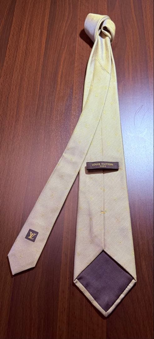 LOUIS VUITTON ネクタイ ITALY製 ゴールド系イエロー色【美品】