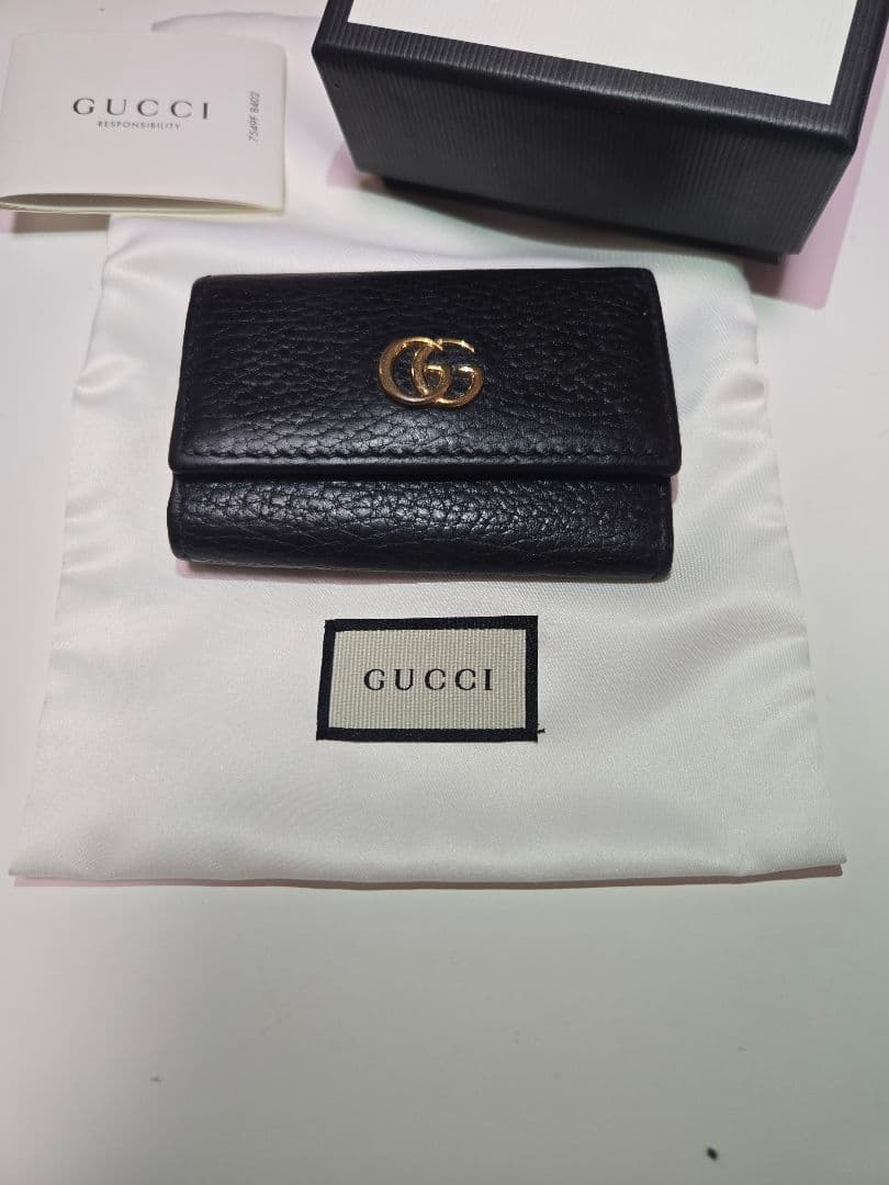 GUCCI 6連キーケース　マーモント　ブラック 保存袋 箱付き