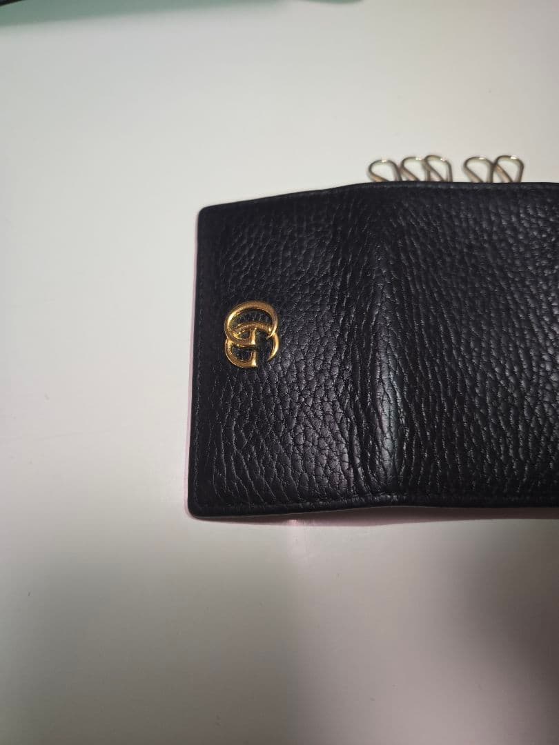 GUCCI 6連キーケース　マーモント　ブラック 保存袋 箱付き