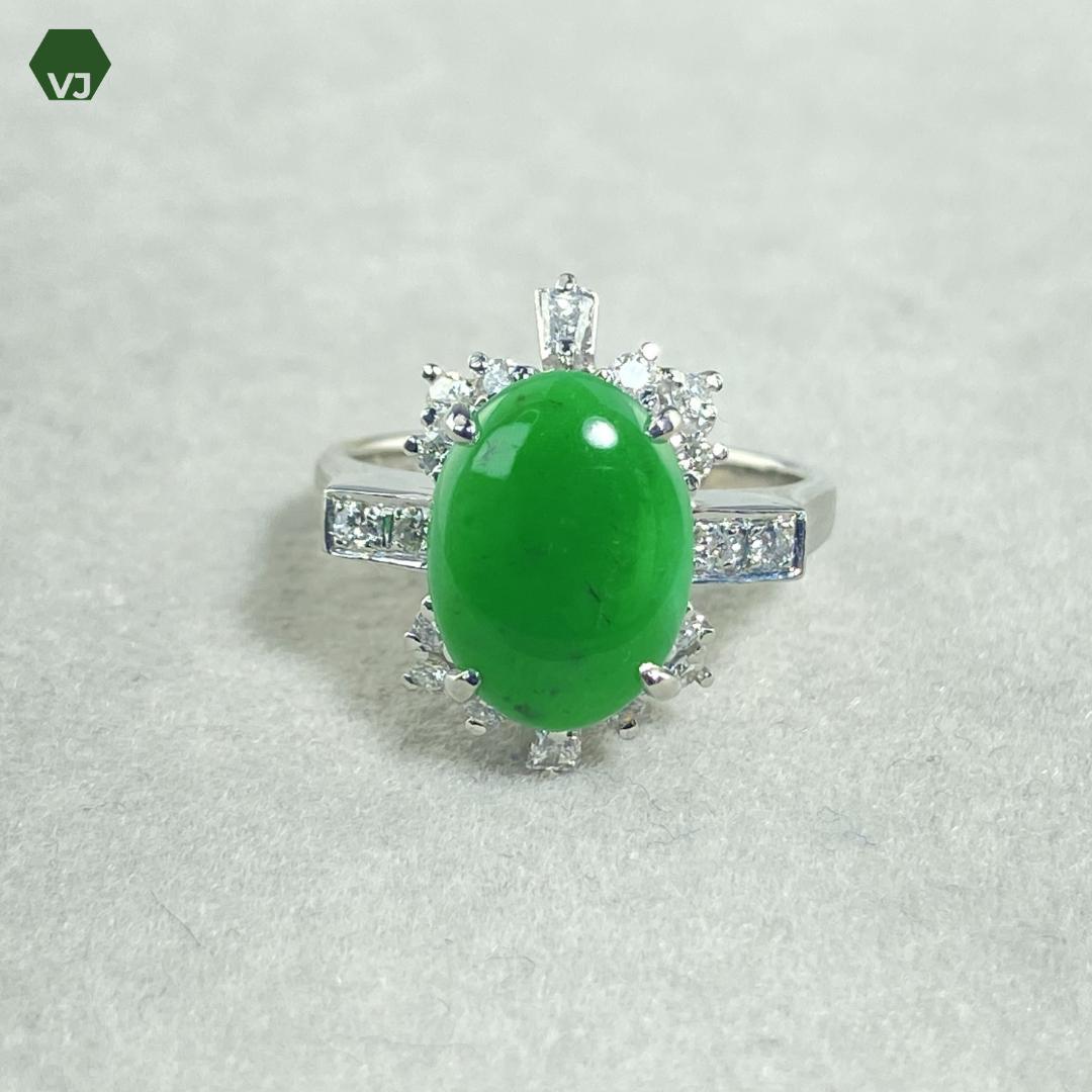 【16-8】翡翠（ジェイダイト）　ダイヤモンド　リング　D0.25ct