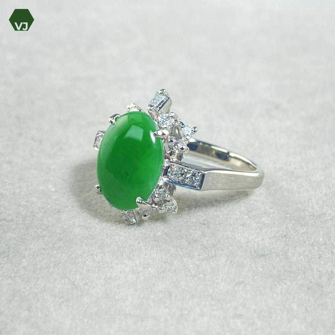 【16-8】翡翠（ジェイダイト）　ダイヤモンド　リング　D0.25ct