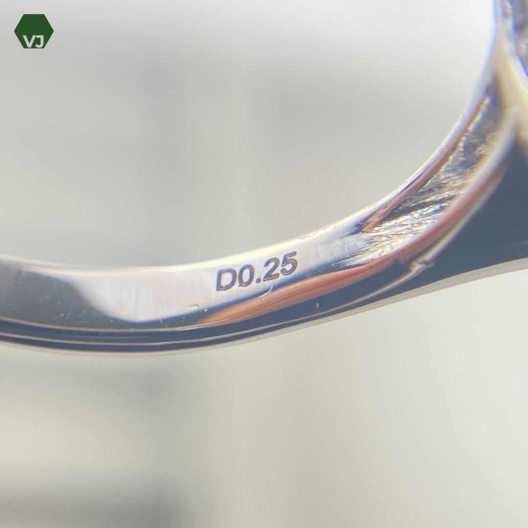 【16-8】翡翠（ジェイダイト）　ダイヤモンド　リング　D0.25ct
