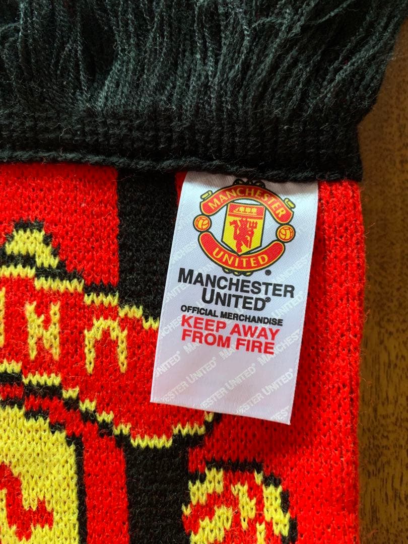 美品 Man Utd ニットマフラー 英国製 公認商品