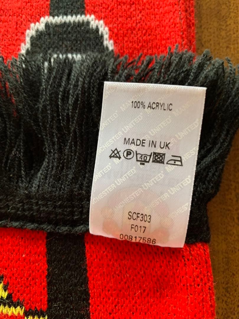 美品 Man Utd ニットマフラー 英国製 公認商品
