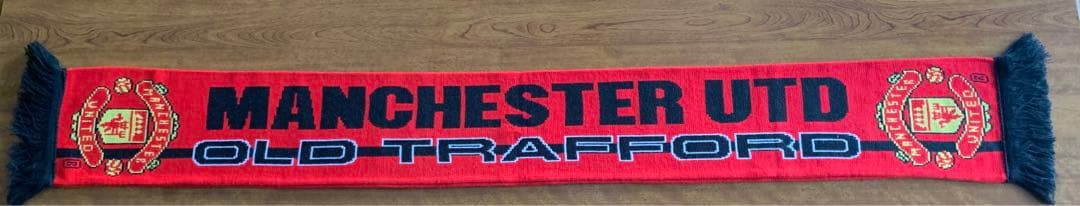 美品 Man Utd ニットマフラー 英国製 公認商品