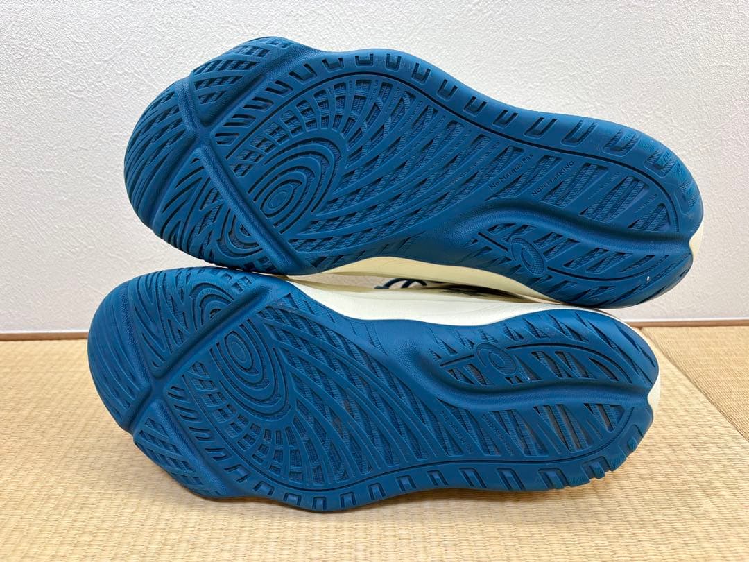 ASICS　アンプレアルス３　 ワイド　28.5cm