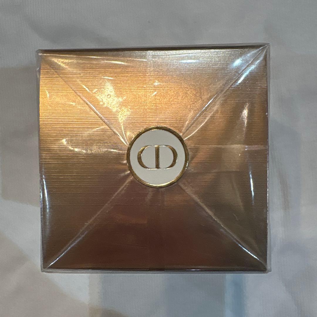【24h以内発送】新品　未使用　dior プレステージ　ル　ゴマージュ