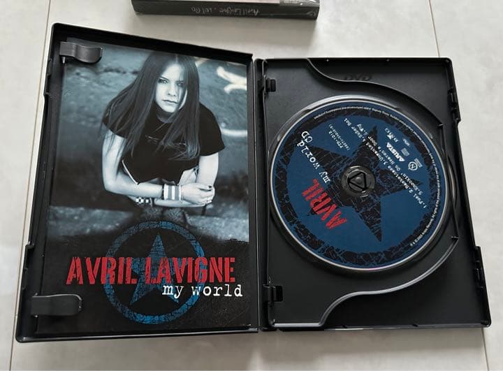 アヴリル・ラヴィーン CD/DVD