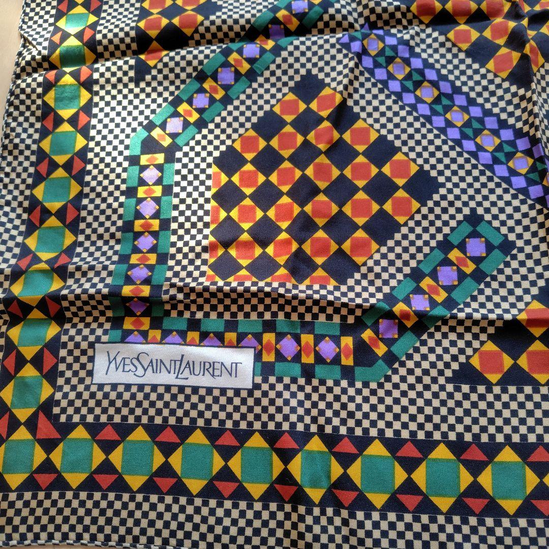Yves Saint Laurent 幾何学模様 スカーフ　美品♡