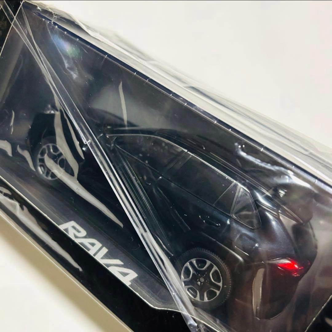 トヨタ RAV4 1/30 ミニカー ブラック 新品 未開封（前モデル）
