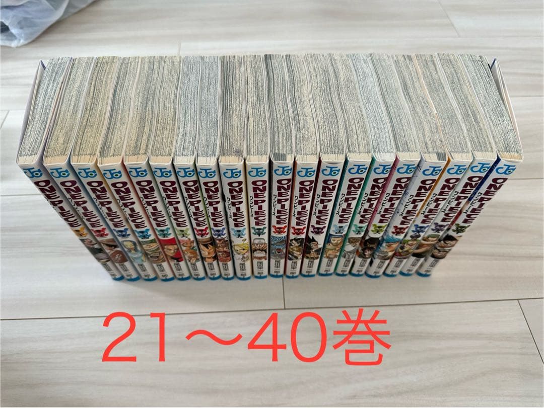 ワンピース単行本１〜102巻、107巻 +ファンブック、シール