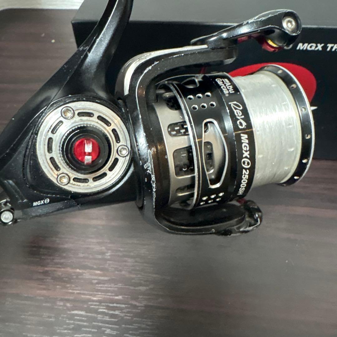 AbuGarcia REVO MGX THETA 2500SHスピニングリール