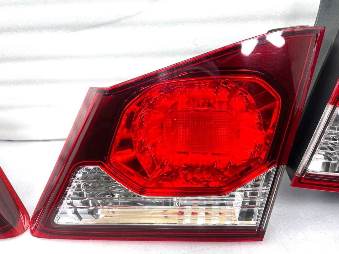 ホンダＦＤ２シビック純正テルレンプ テールフィニッシャー付Ｐ8407 P8408