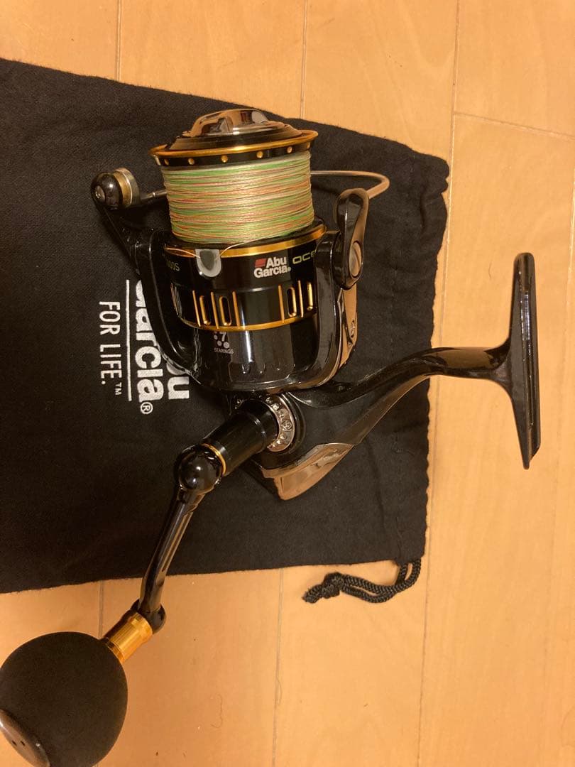 Abu Garcia オーシャンフィールド5000S 予備スプールと収納袋付き