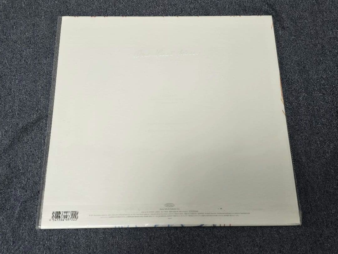 新品未開封 one last kiss レコード 初回限定盤