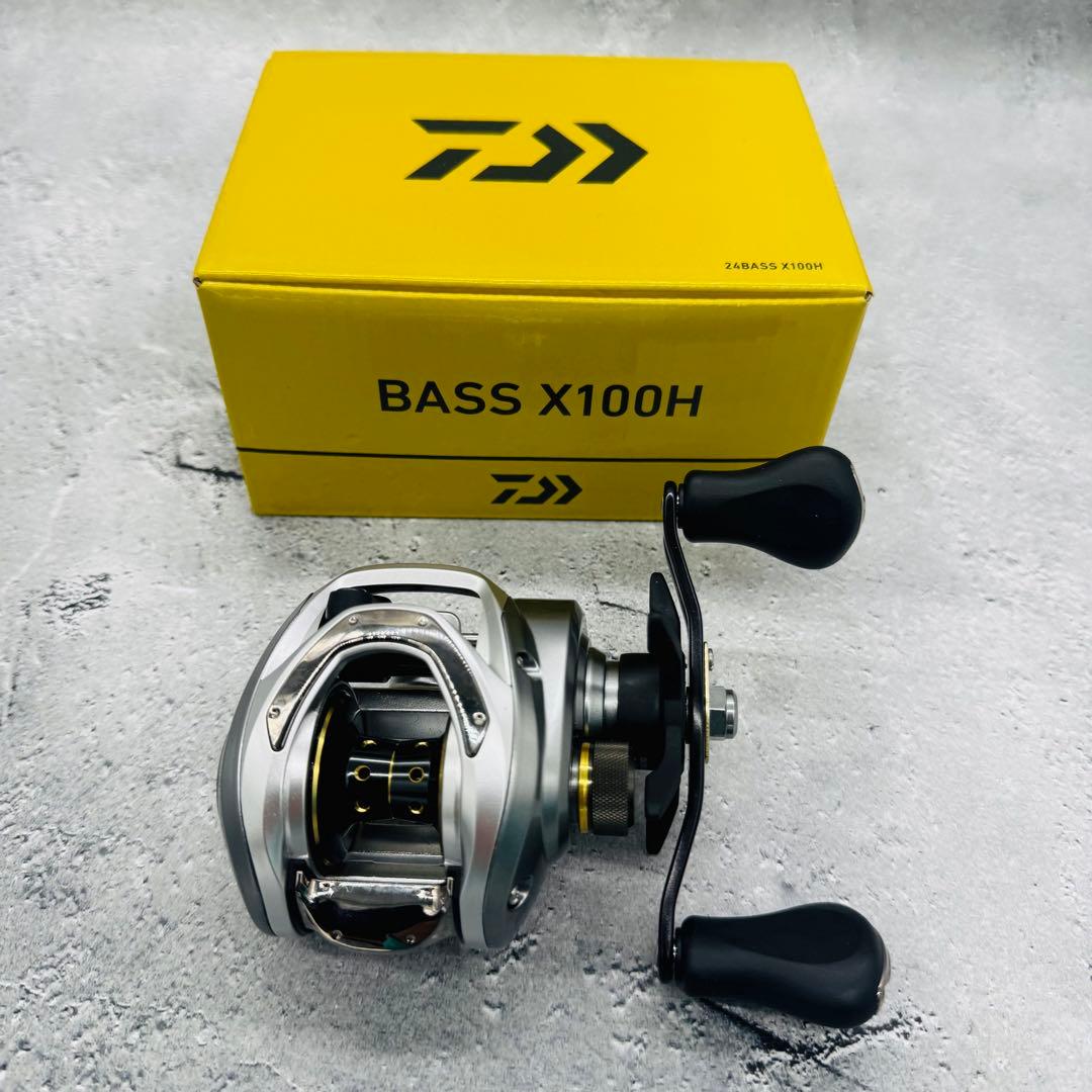 Daiwa ダイワ BASS X100H ベイトリール シルバー
