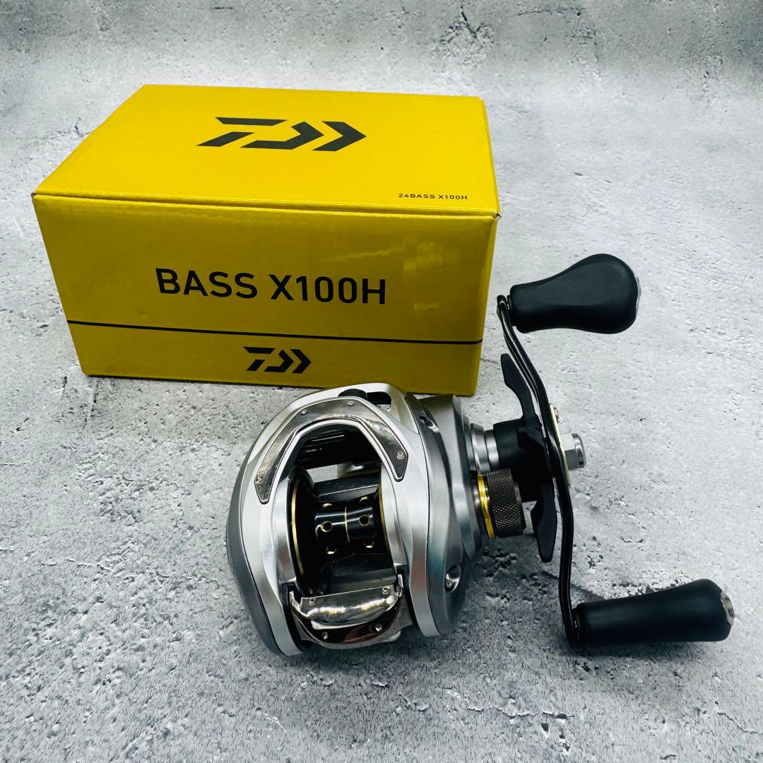 Daiwa ダイワ BASS X100H ベイトリール シルバー