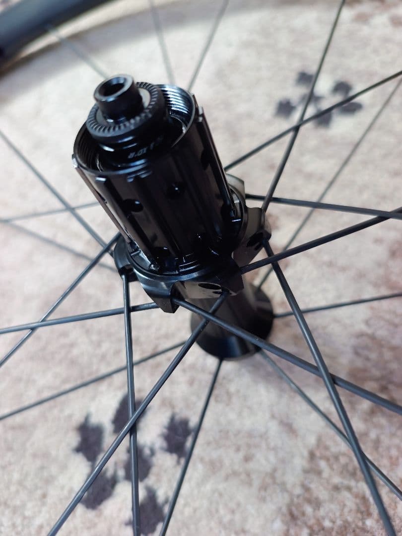 ELITEWHEELS EDGE 40ｍｍ　リムブレーキ用　走行少