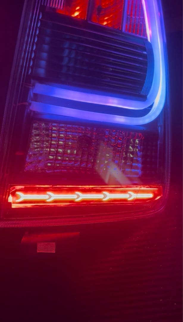 田*村様 Zvw30 プリウス30 テールライト RGB