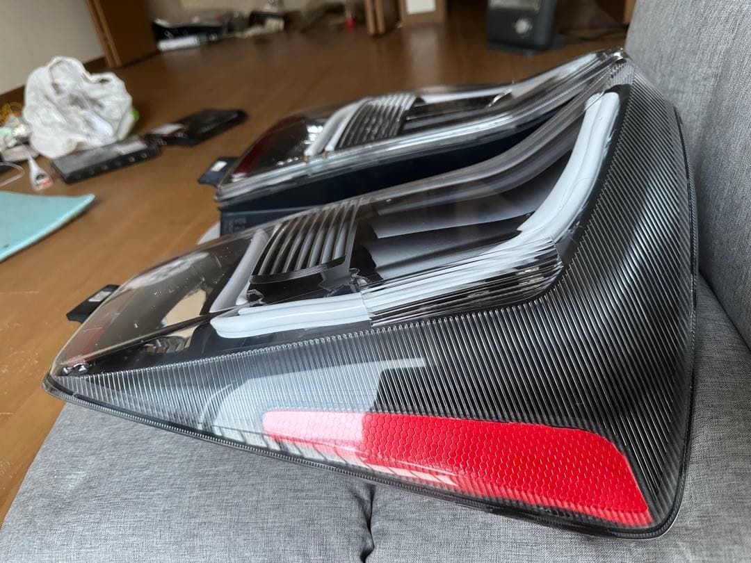 田*村様 Zvw30 プリウス30 テールライト RGB